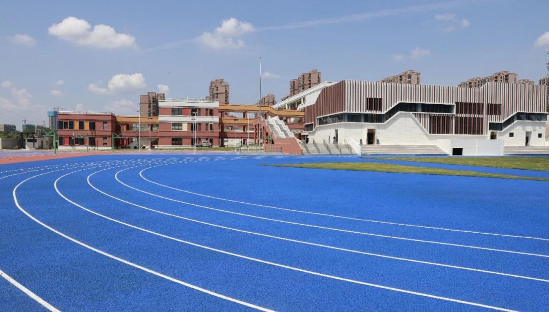 学校商场公园体育中心家在诸暨城西的幸福感