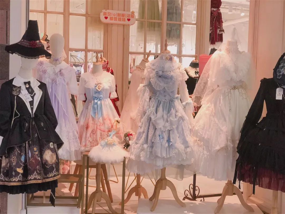 撸猪rua兔叽洛丽塔装创意海景餐厅正大广场今年新开近50家店