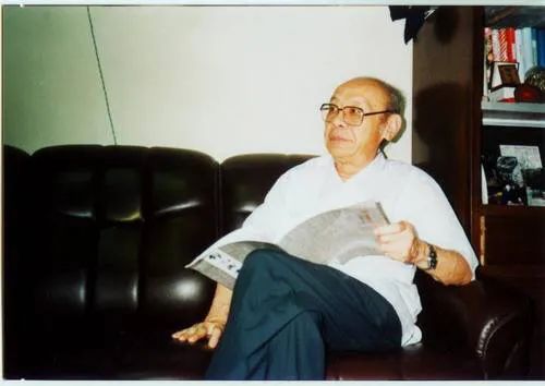 诵读科学经典弘扬科学精神丨谢京红世界读书日诵读唐稚松院士诗词有感