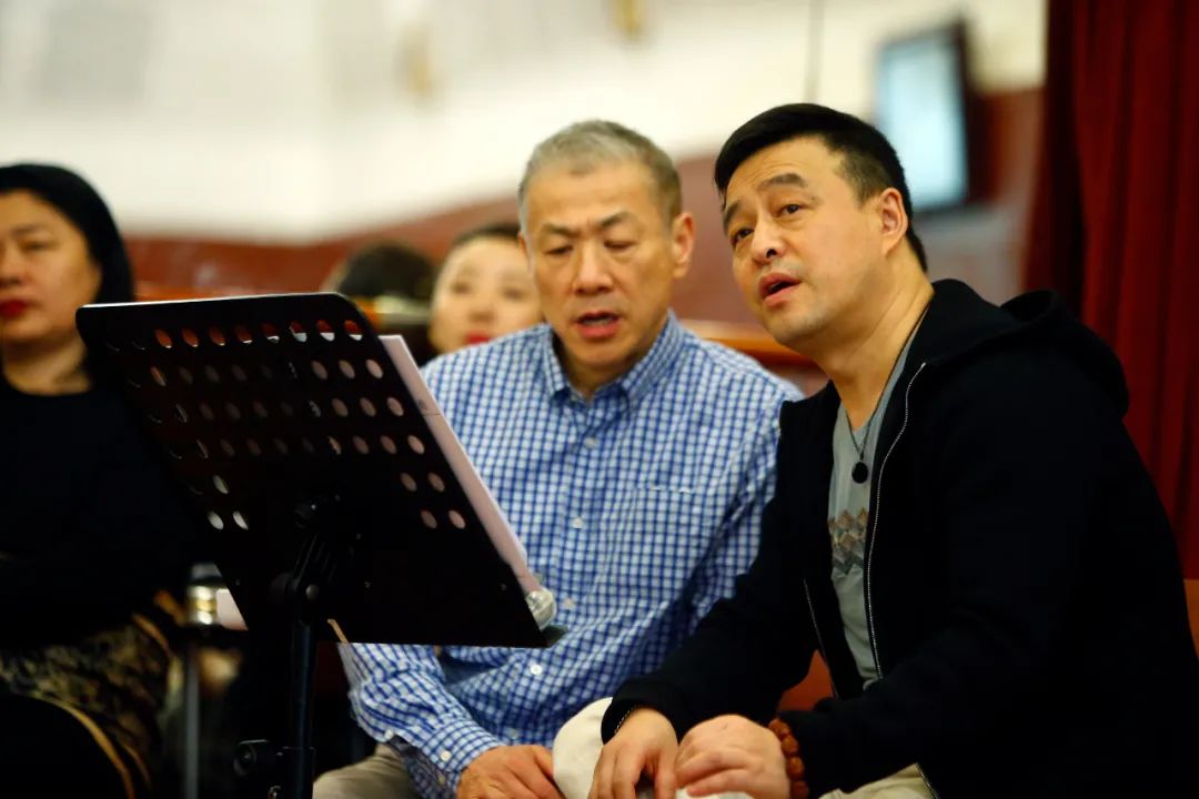 廖昌永逐字逐句逐音讲解新时代版长征组歌打磨红色风格