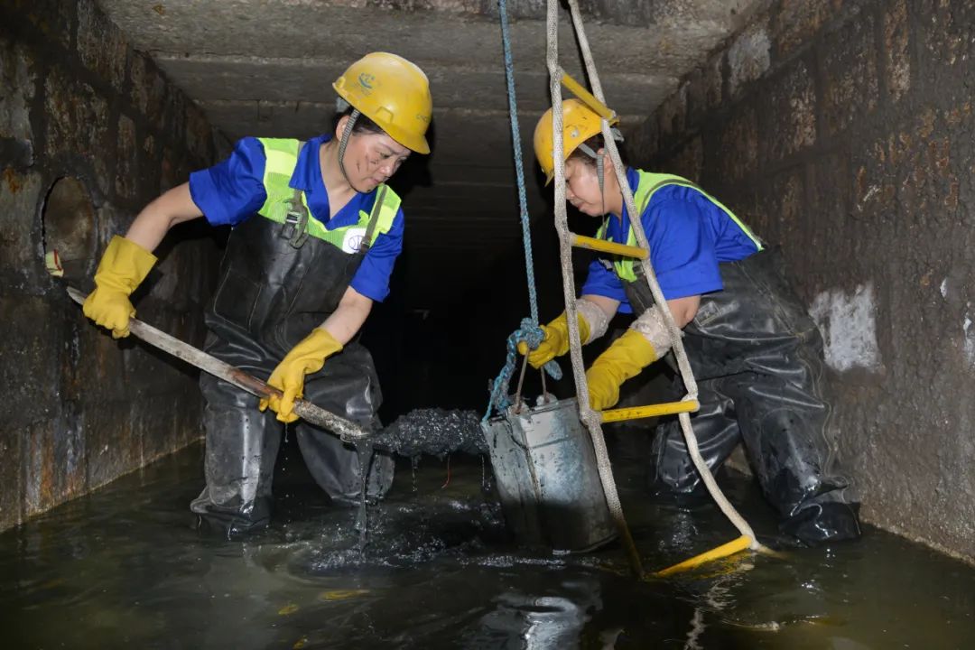 我是小康发言人徐州市下水道四班半个世纪她们守护城市地下血脉