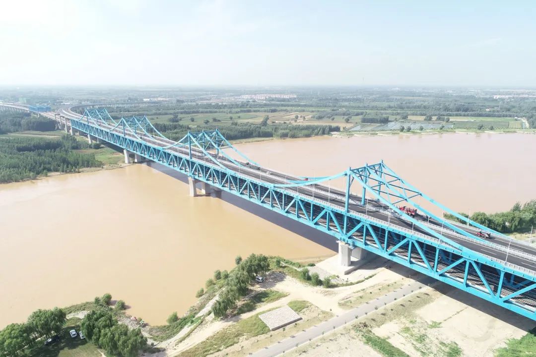 中铁四局二公司承建的石(家庄)济(南)铁路客运专线重点控制性工程