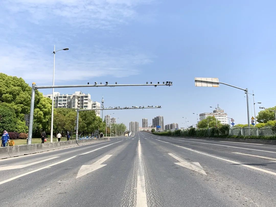 上海公安大调研三招破解龙吴路交通治理难题
