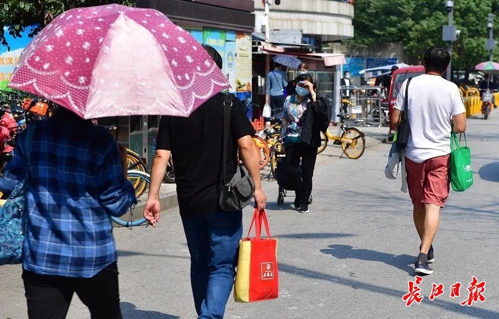 天气早晚寒凉白天热洋葱式穿衣正当时