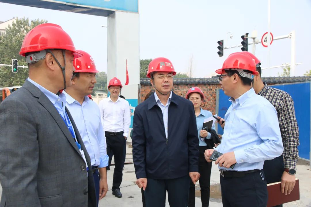 区领导张春雄,晏成方,易文斌,杨光华以