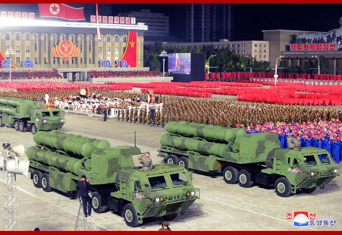 震撼世界的朝鲜阅兵