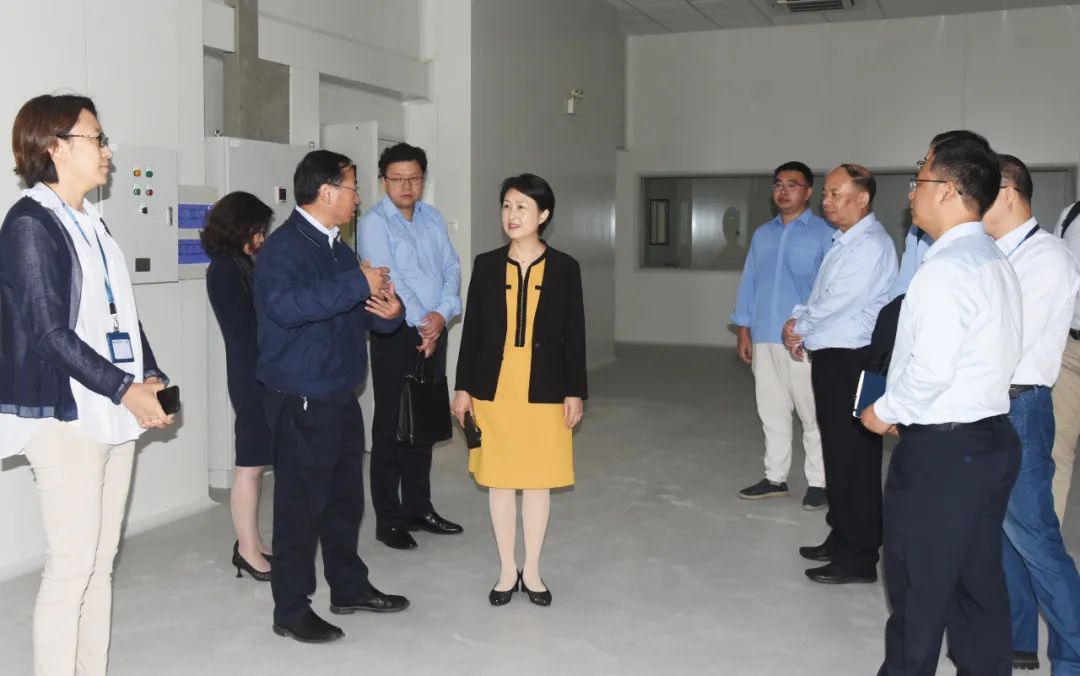 区领导赴国科大杭州高等研究院考察