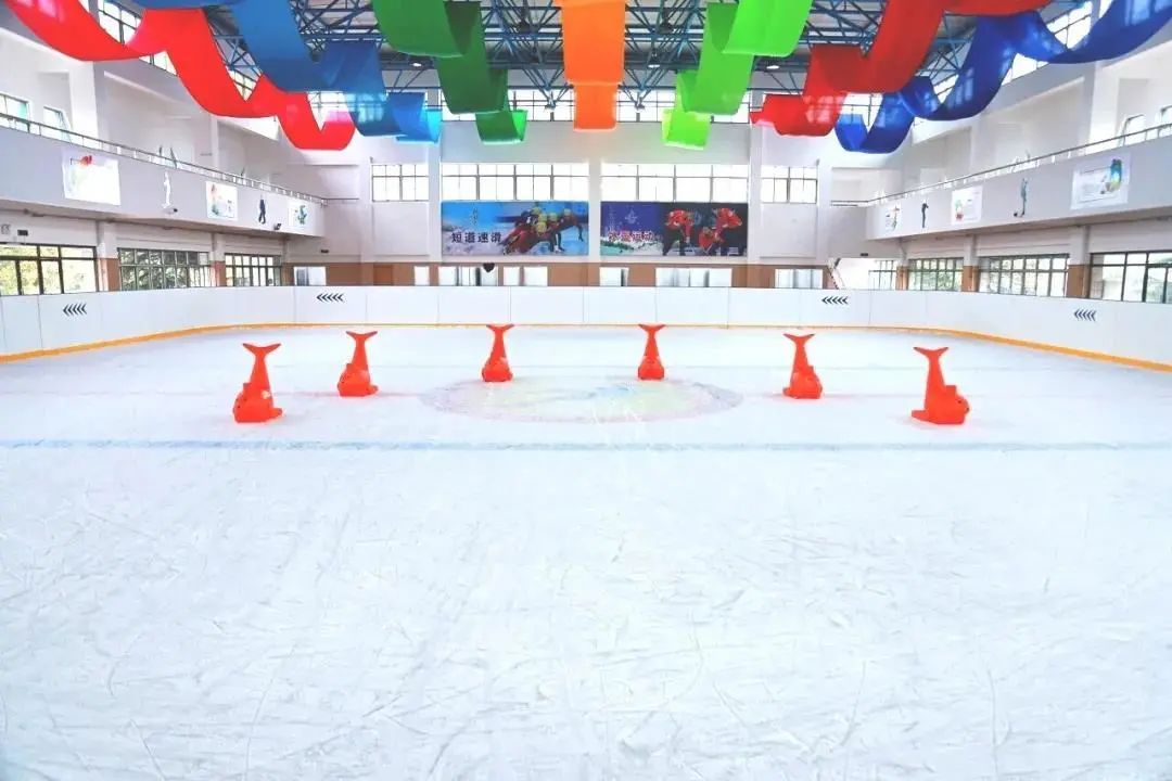 佳木斯室内滑冰场图片