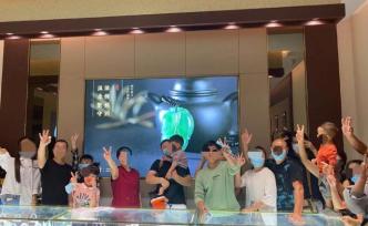 网友参加冒牌“上海一日游”，奇葩经历让人笑喷，评论区成吐槽区