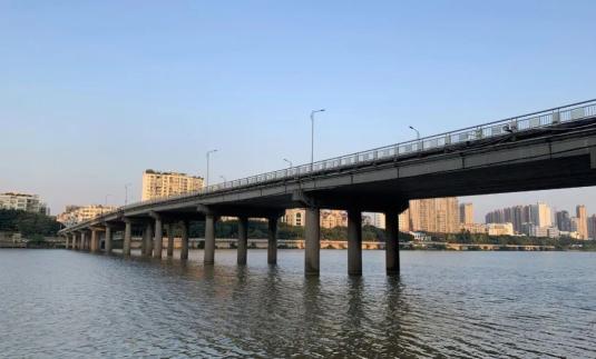百里洲南河大桥图片