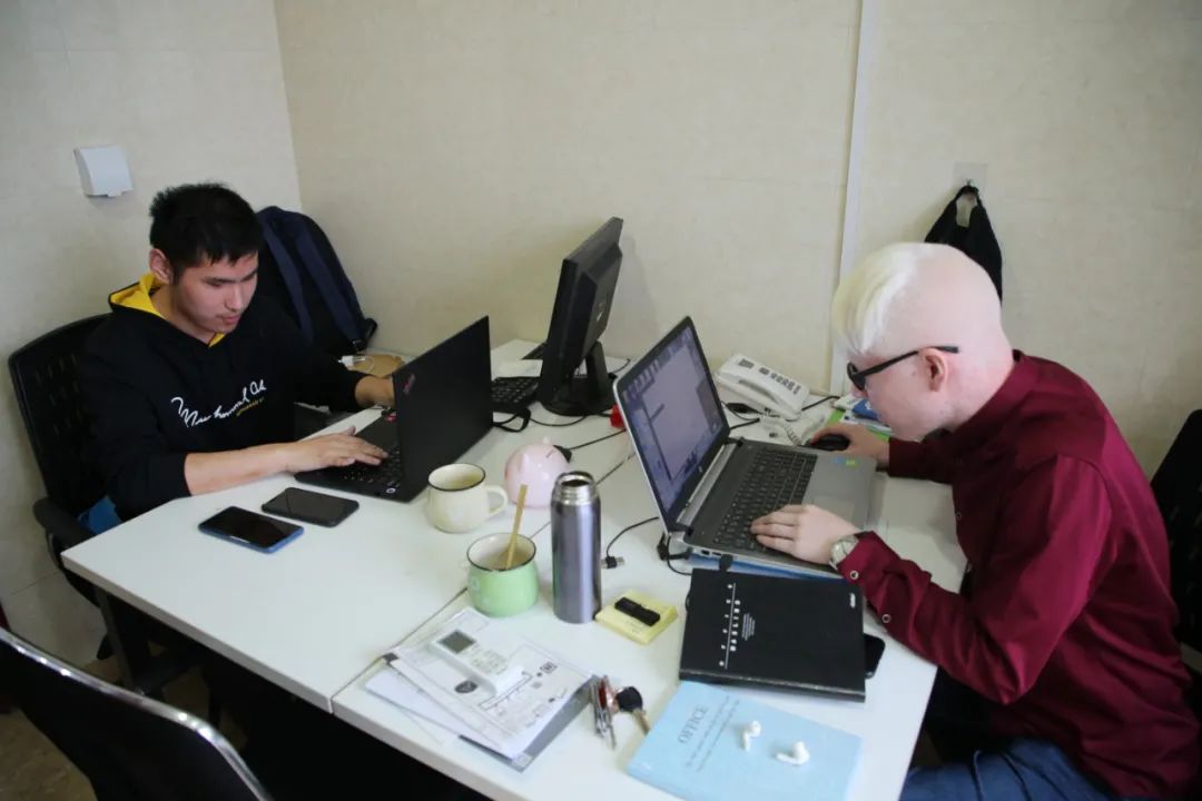 读屏软件讲师陈明辉:盲人不是只能干按摩