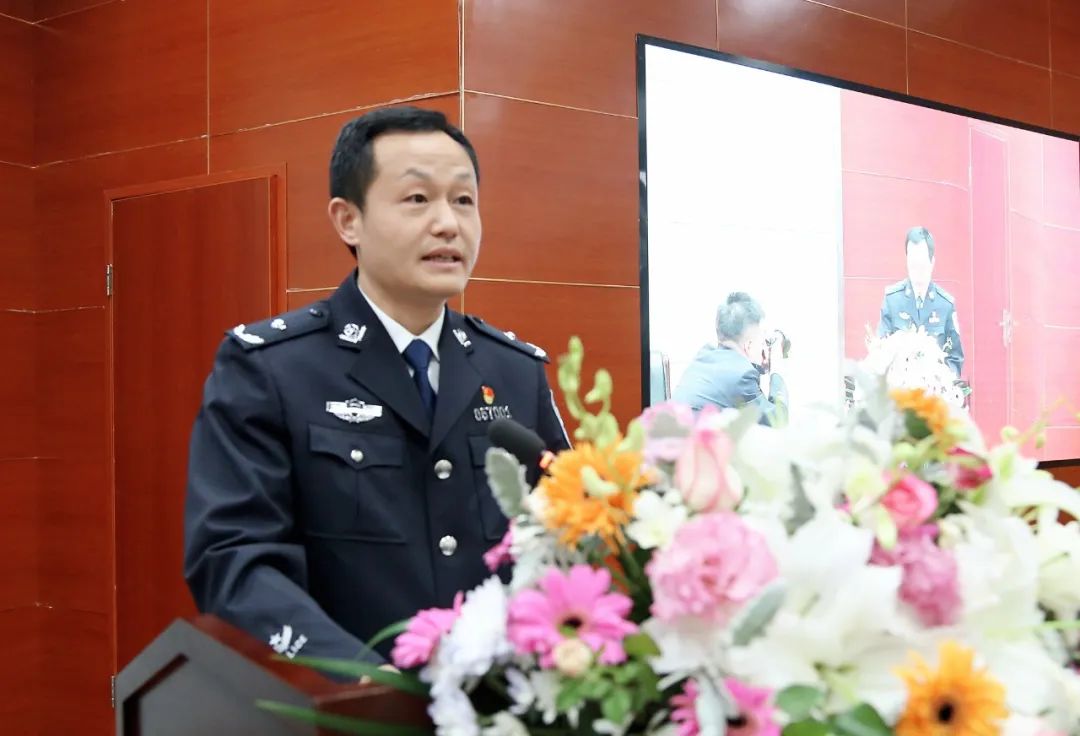 宣城市副市长,市公安局党委书记,局长王会杰对获奖集体和个人表示祝贺