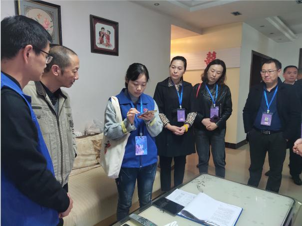 为扎实做好第七次全国人口普查工作,10月13日,南充市人普办刘晓梅主任