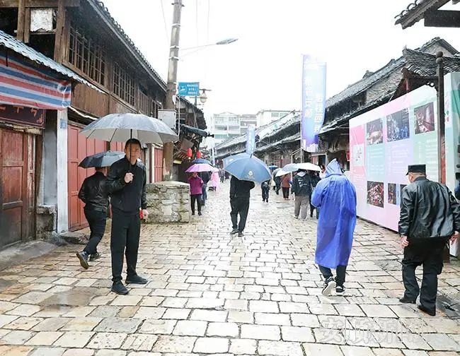【第十届新型城镇化推进暨小城镇建设发展大会】安顺古城历史文化街区:在古城街巷中感知城市温度_澎湃号·政务_澎湃新闻-The Paper