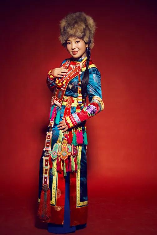 非遗传承——裕固族服饰