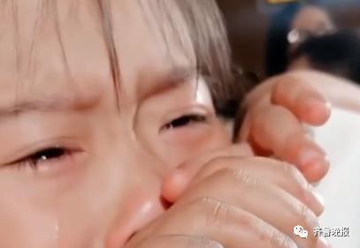 暖心!济南7岁女孩在小姨婚礼上哭成泪人