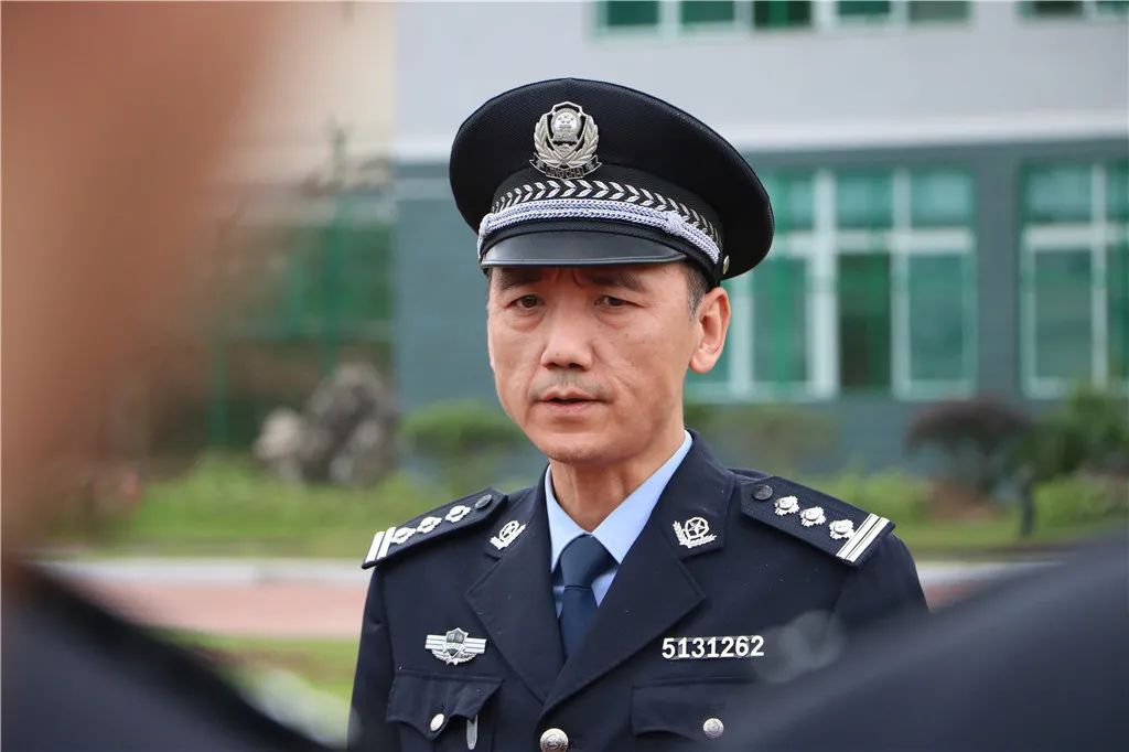 比文论武你们认真拼搏的样子真好看