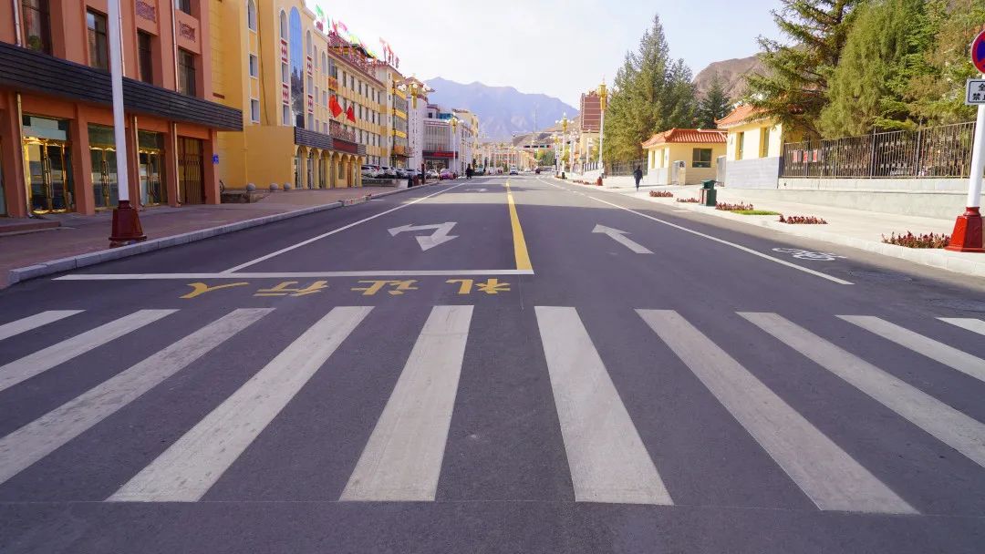 百日攻坚肃南县城面貌华丽蝶变奏响和美旋律释放幸福味道