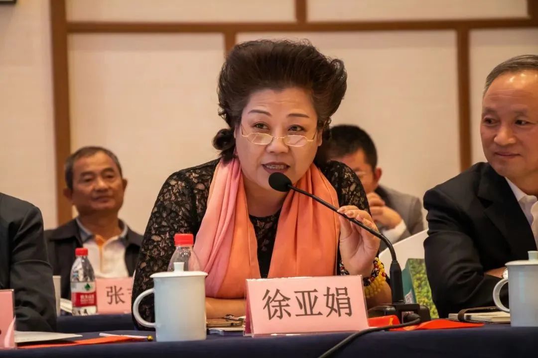 田水茂,葛校登,徐亚娟,邵海燕,鲁建海发言会上,进化镇乡贤联谊会会长