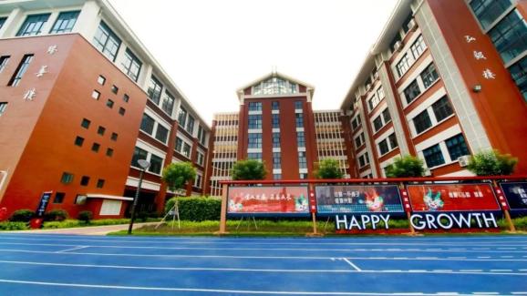 ▼金林湾实验学校▼湖里区现有公办中小学33所,公办园30所 ,特教学校1