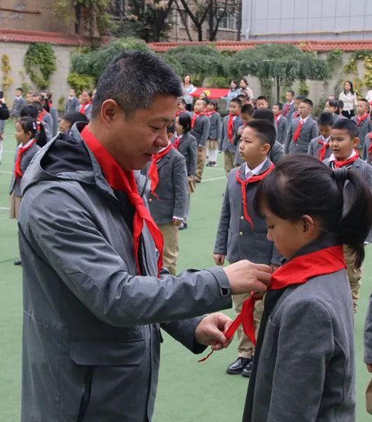 普法兰州通渭路小学依法治校春风化雨德润心灵法助成长