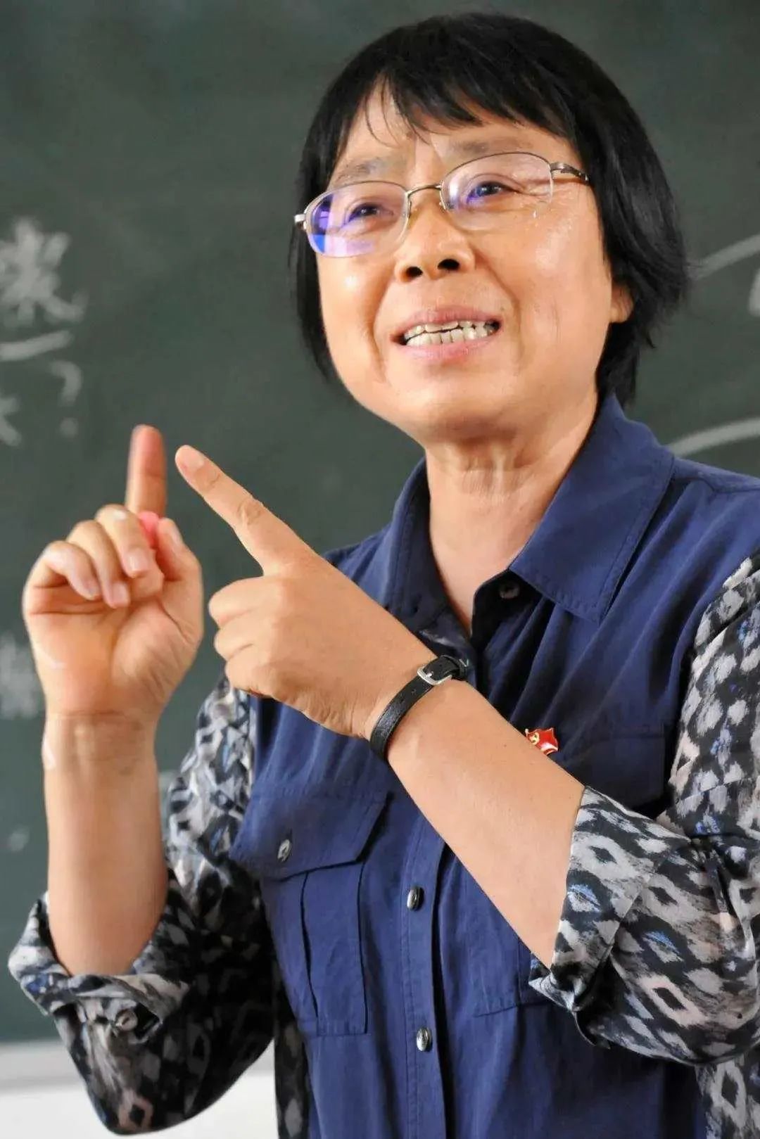 张桂梅的瞬间口述儿童之家的婚礼