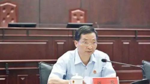 马加爵案主审刀文兵涉嫌杀人,审他的法院院长也出事了