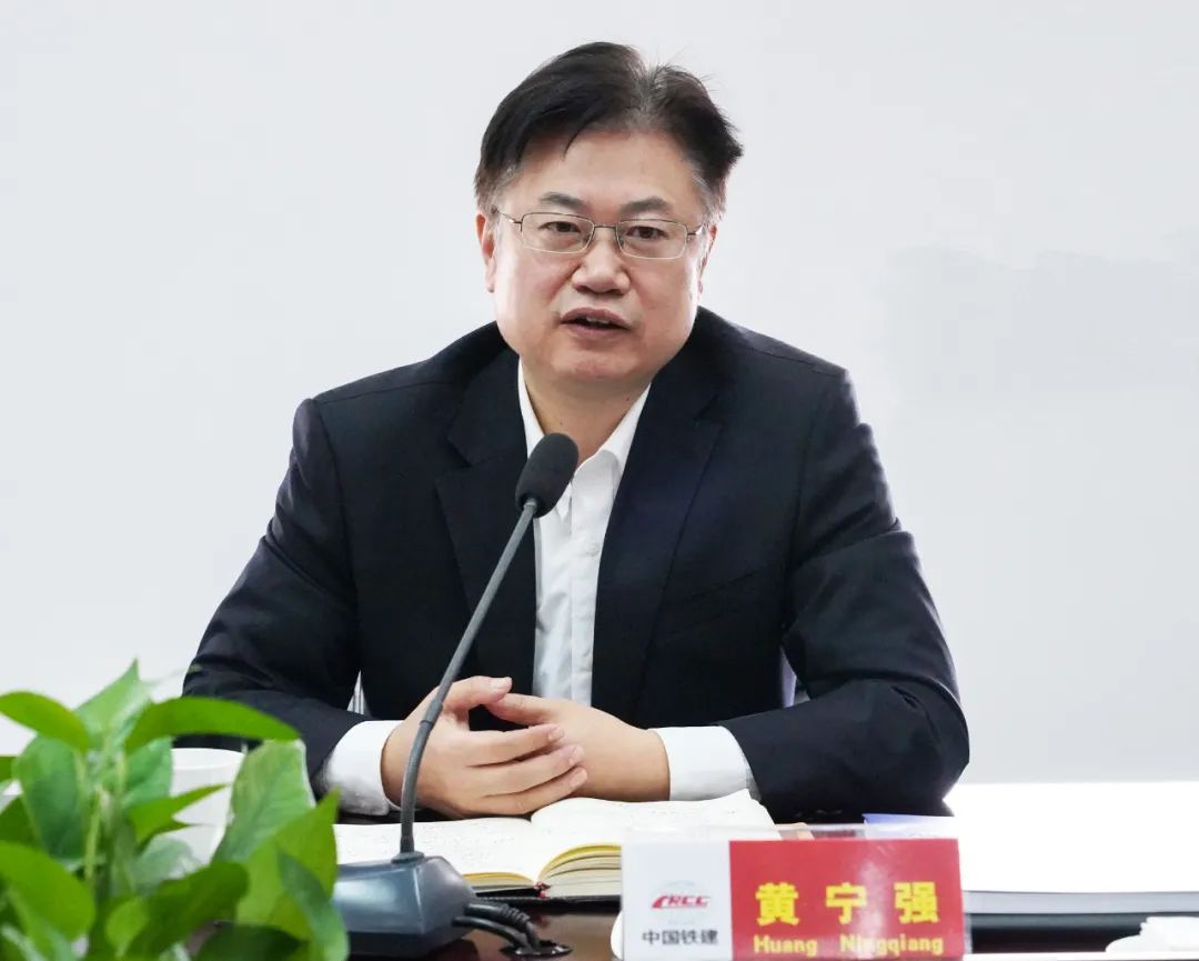 中国能建西北建设投资公司领导到访中铁二十局