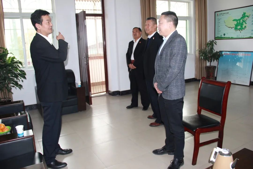 礼泉法院院长马亚军深入重点企业走访调研