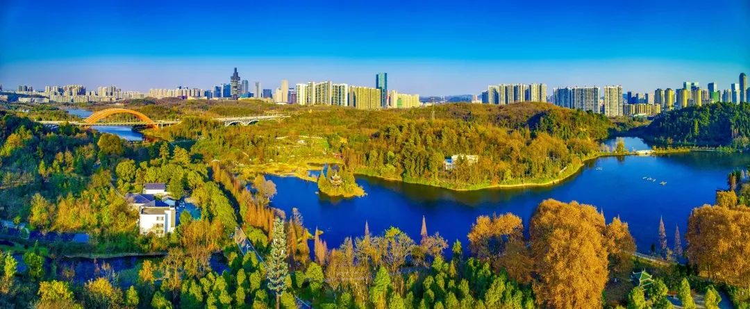 贵阳市金华湖.曹经建 摄