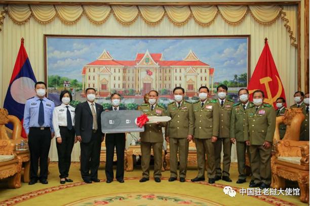 中国公安部援助老挝公安部执法车辆交接仪式在万象举行