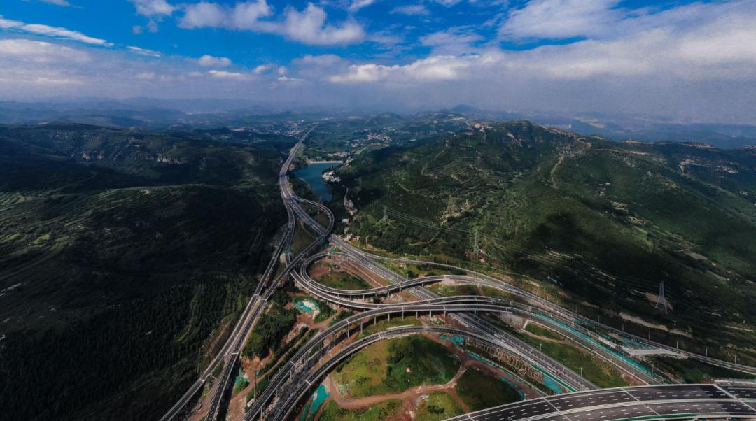 定格最美高速之美济泰高速摄影大赛落下帷幕