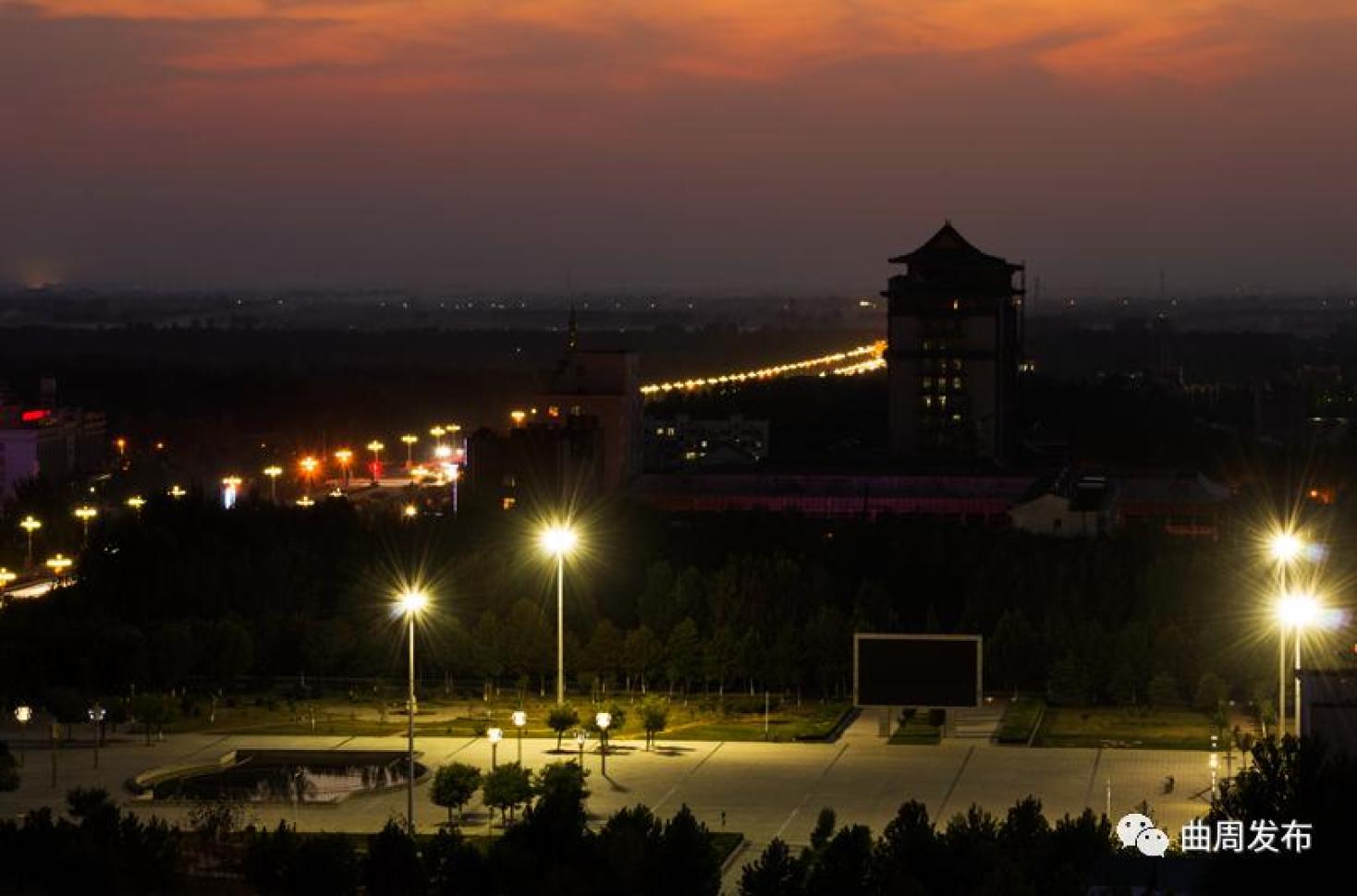 璀璨中国丨千年美誉凤凰城 五彩霓裳亮曲周