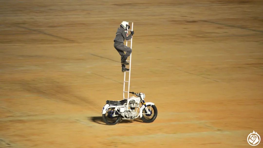 在印度阅兵式上看摩托杂技是种什么样的体验