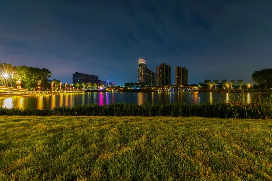 桂山夜景图片