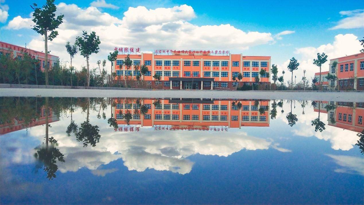 伽师县第一中学的风景图片