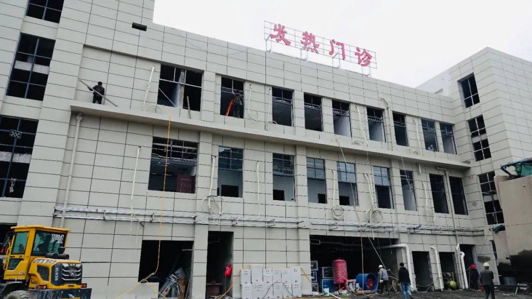 10月26日,记者从七星关区人民医院了解到,为做好秋冬季新冠肺炎疫情