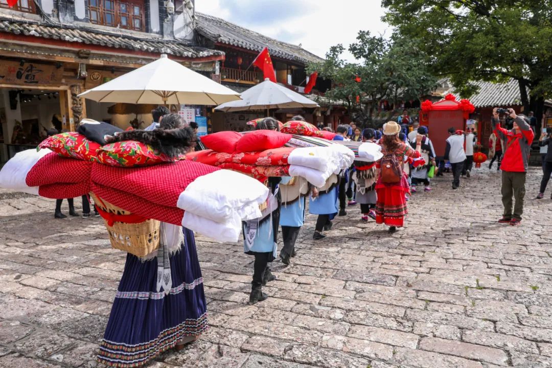 祝福隔空表白的援鄂护士在丽江举办婚礼