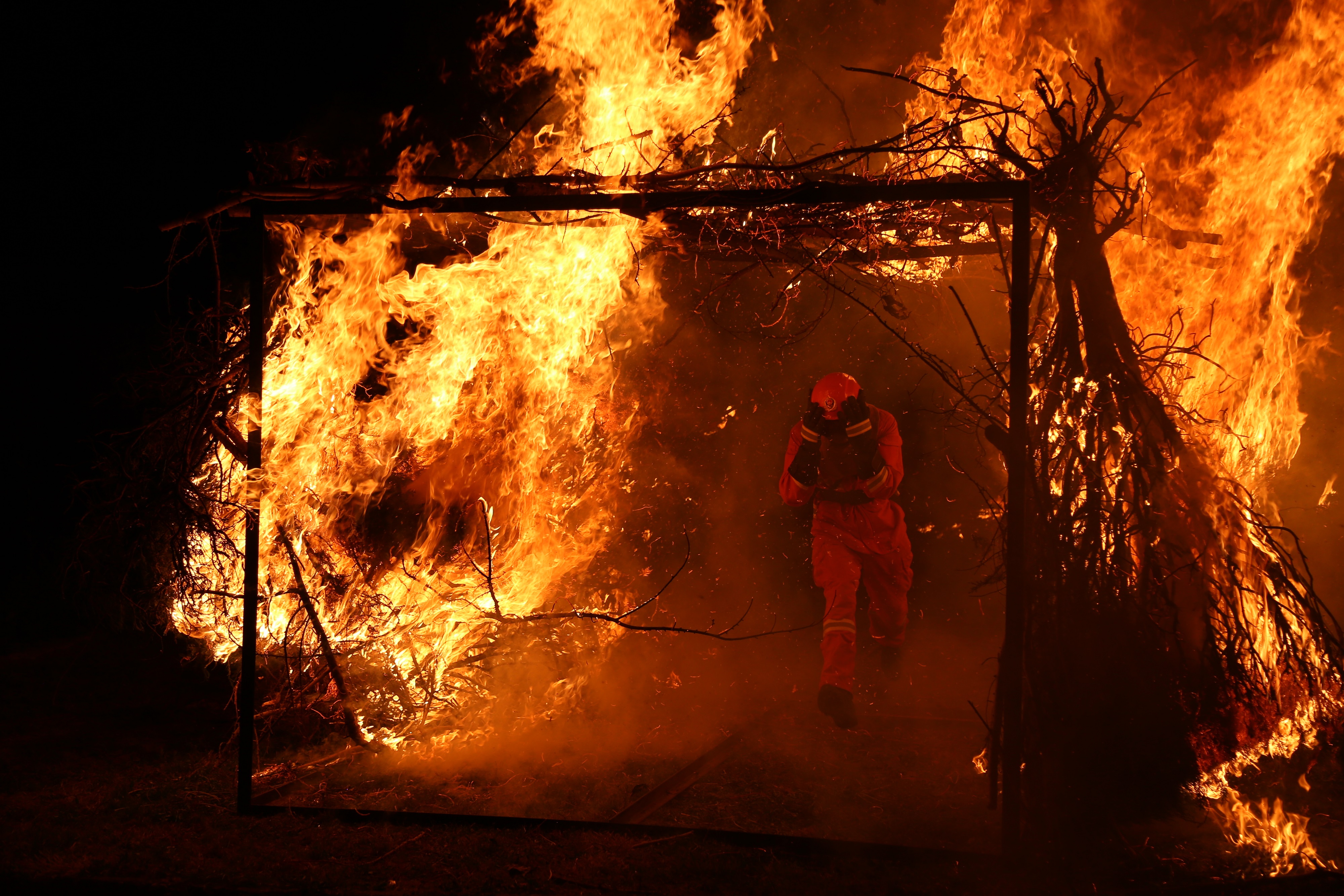 森林防火 消防员图片
