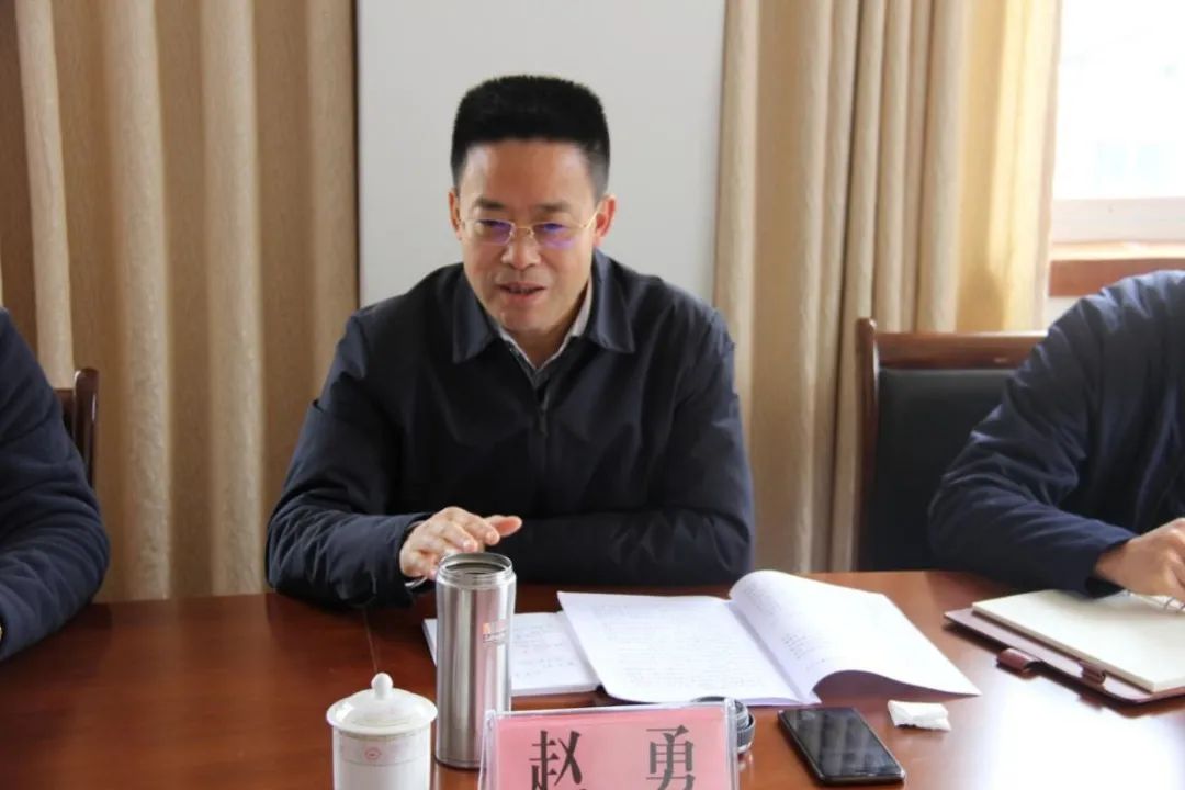 省法院一级高级法官赵勇一行调研金川法院执行工作