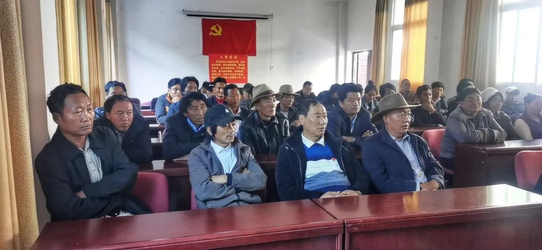 州委第五宣讲团赴乡城县洞松乡宣讲中央第七次西藏工作座谈会精神