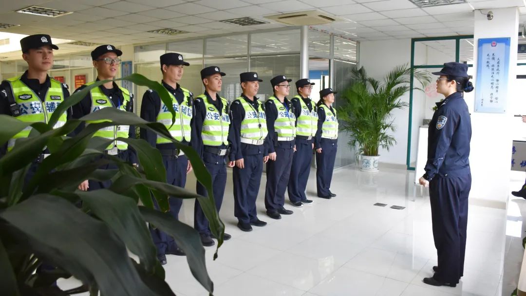 赵巷派出所组织勤务辅警开展进博安保岗前训示
