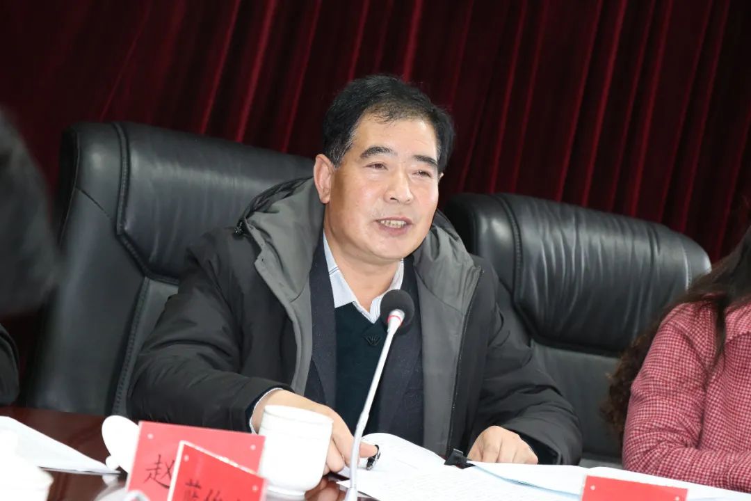 有关负责同志参加了视察活动,市法院党组成员,副院长李新元陪同视察