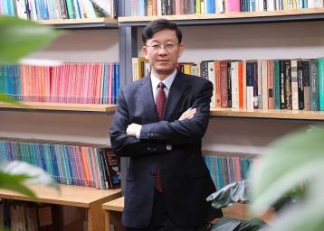 这所双一流,“郑州汽修学校挖”了别人的院长