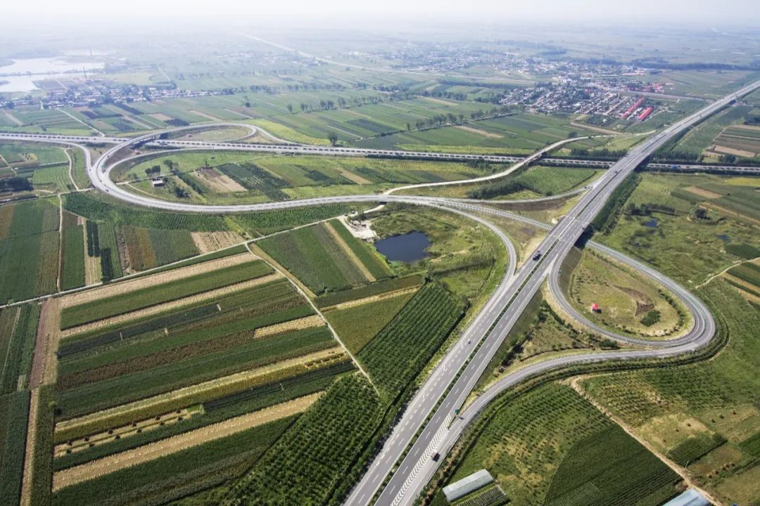 速来围观这条高速神秘黑盒子惊喜亮相