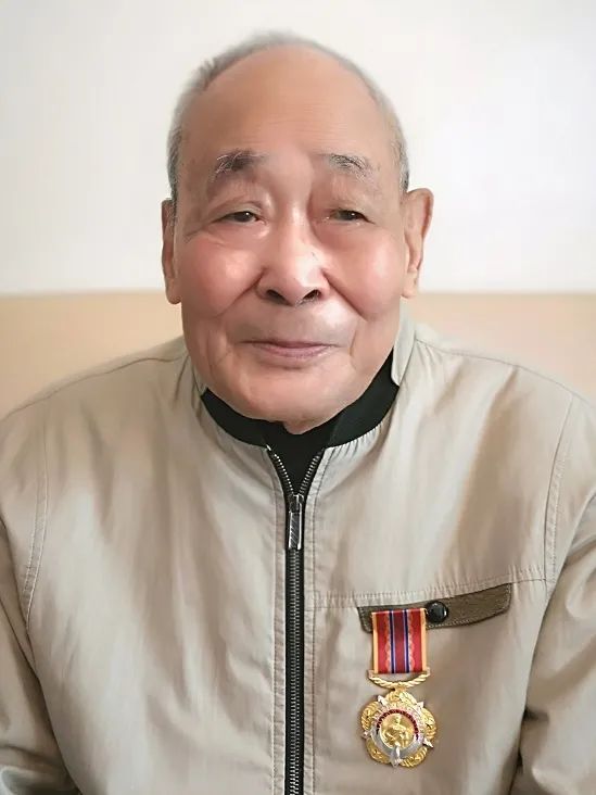 王昆雄周志青陈德仁范绍怀朱克↓↓↓↓在绿化市容行业也有7位曾经