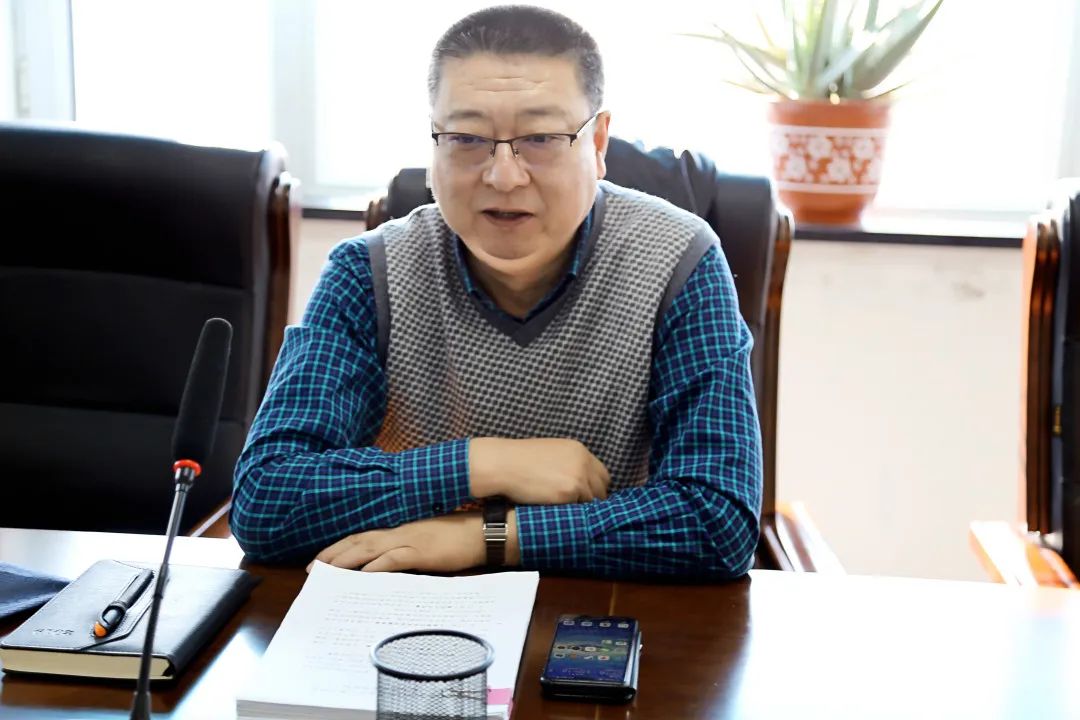 青冈法院党组书记,院长孙长久,党组成员,副院长廉振才,邹建辉,安宏