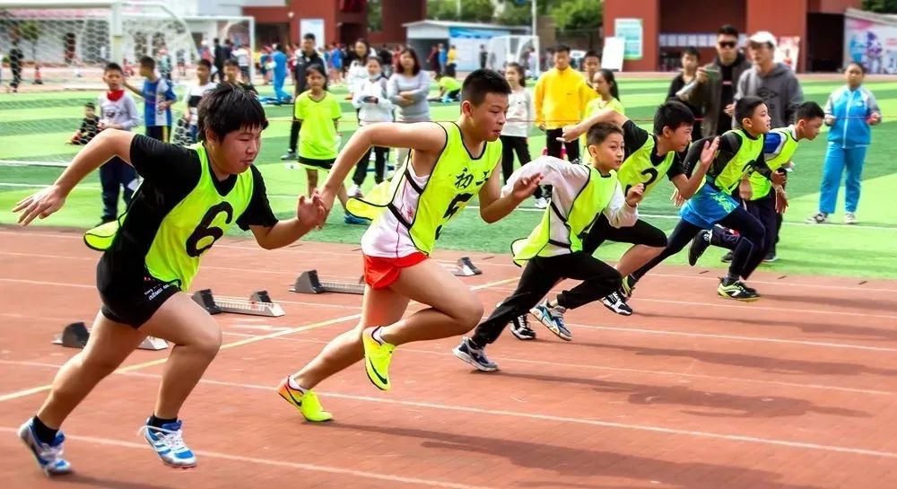 迎大运校园运动会看过来