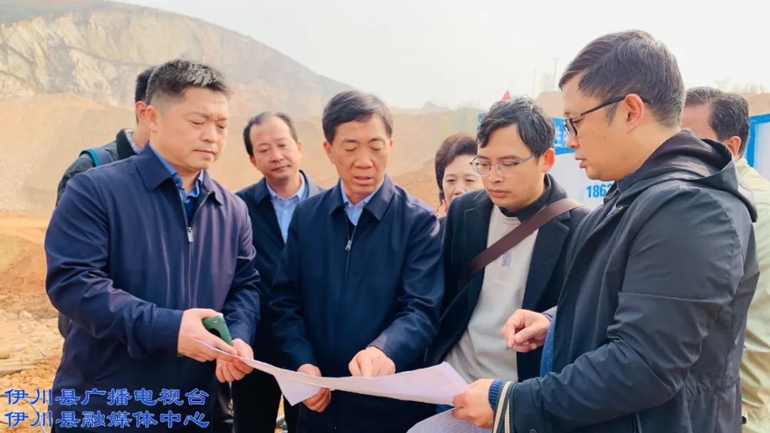 市委常委常务副市长王琰君莅伊调研万安山医院项目建设