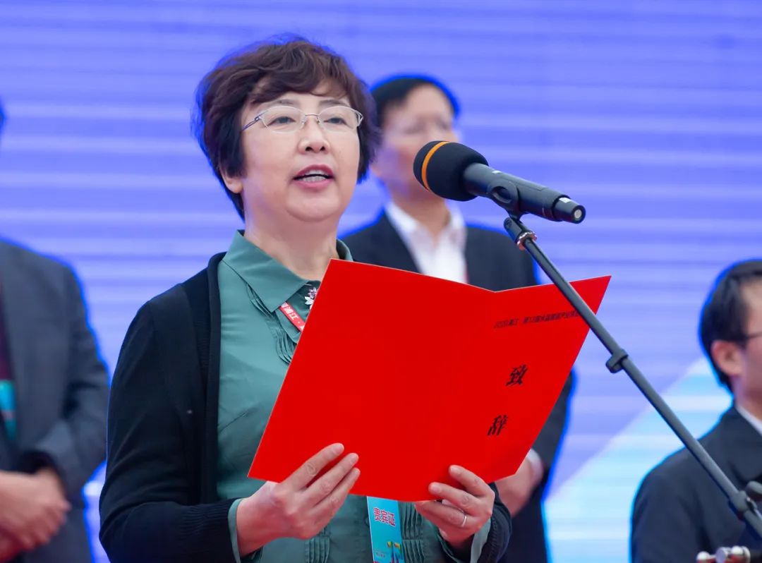 以水晶为媒连接世界以智造为桥沟通未来2020浦江第12